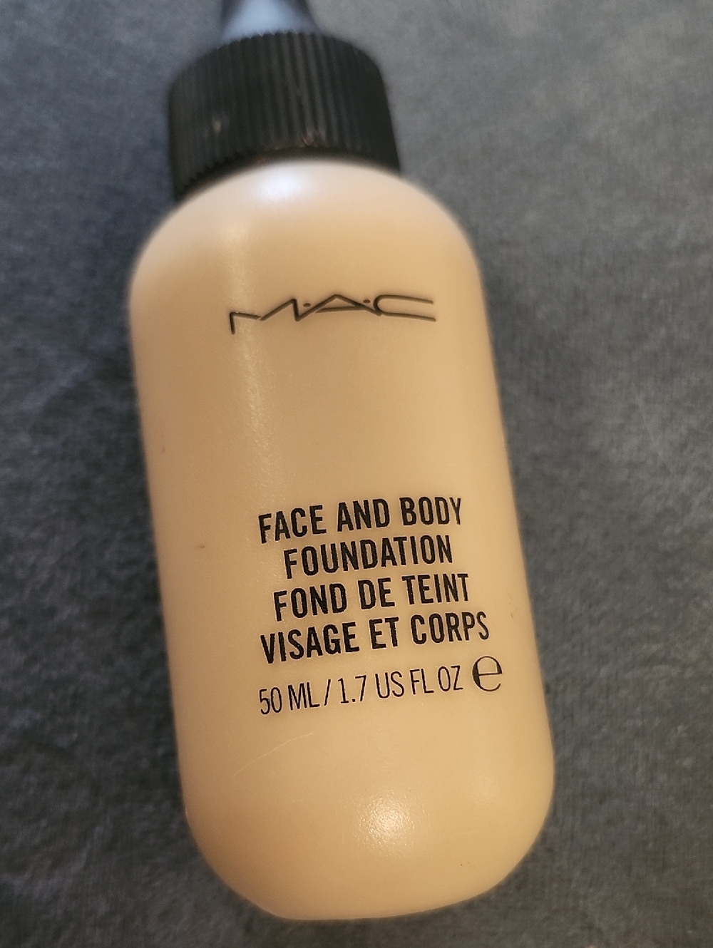 MAC Cosmetics Face and Body Foundation - Light Beige Cream